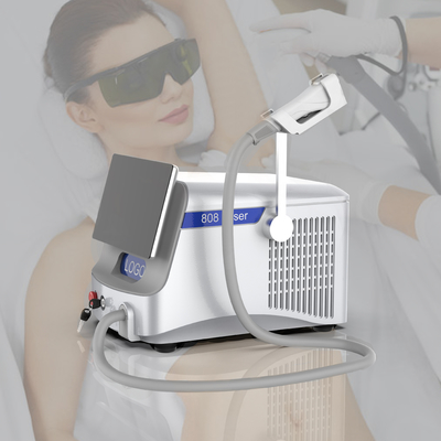 Perangkat Penghilang Rambut Laser Portable 810nm Mesin Penghilang Rambut Permanen Untuk Wanita
