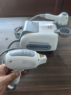 3.5 inci Color Touch Screen 808nm Diodo Laser Depilation Machine untuk Perawatan Salon Rambut