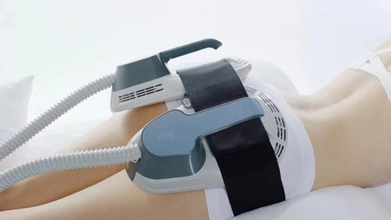 Mesin Penciptaan Tubuh EMS yang kuat, Pulsasi Stimulator Otot Magnetik 300us 5000w