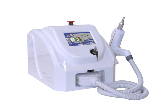 3 In 1 Q Switch ND Yag Laser Machine Penghapusan Tato OEM ODM Layanan