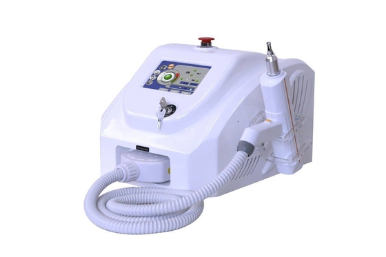 Komersial 3 In 1 Q Switch ND Yag Laser Machine Dengan 8.4 Layar Sentuh